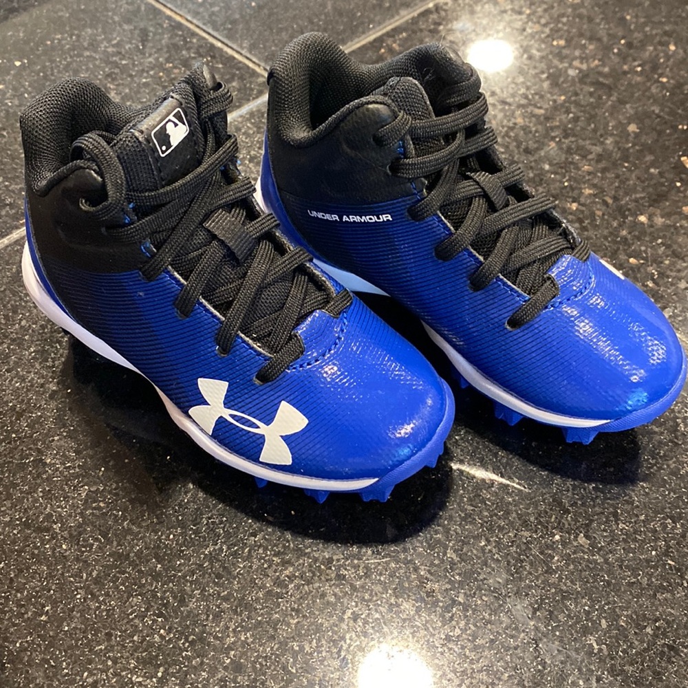 Kids Under Armour Cleats